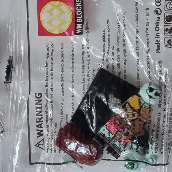 WM Assorted Building Block Mini Figures Set Of 10 - Picture 5 of 11